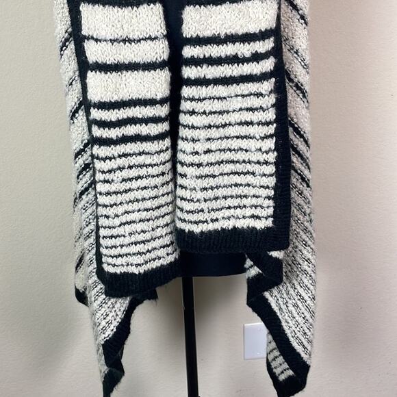 Ana chunky knit open front sleeveless cardigan women’s PM - Picture 3 of 10